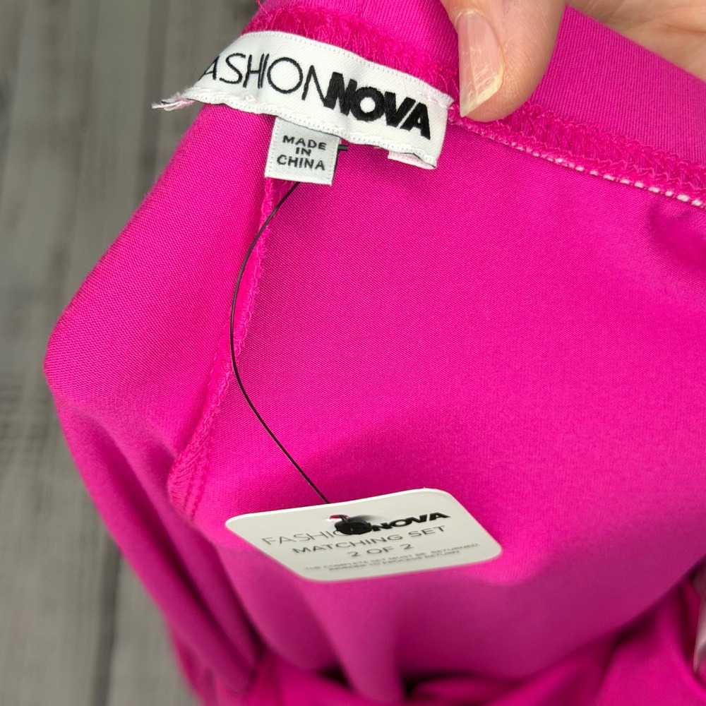 Fashion Nova Hot Pink Leggings Pants Women's 1X Polyester Spandex - Picture 2 of 4